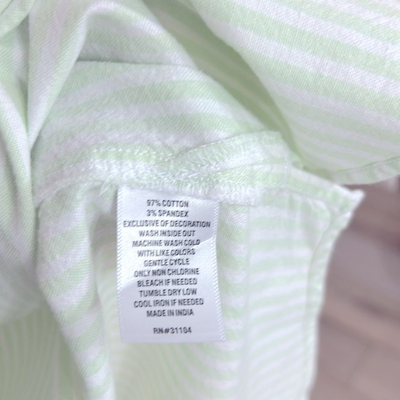 Green and white striped button up shirt - Picture 4 of 4